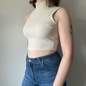 OAK + FORT Cream Mock Neck Crop Top, Size M